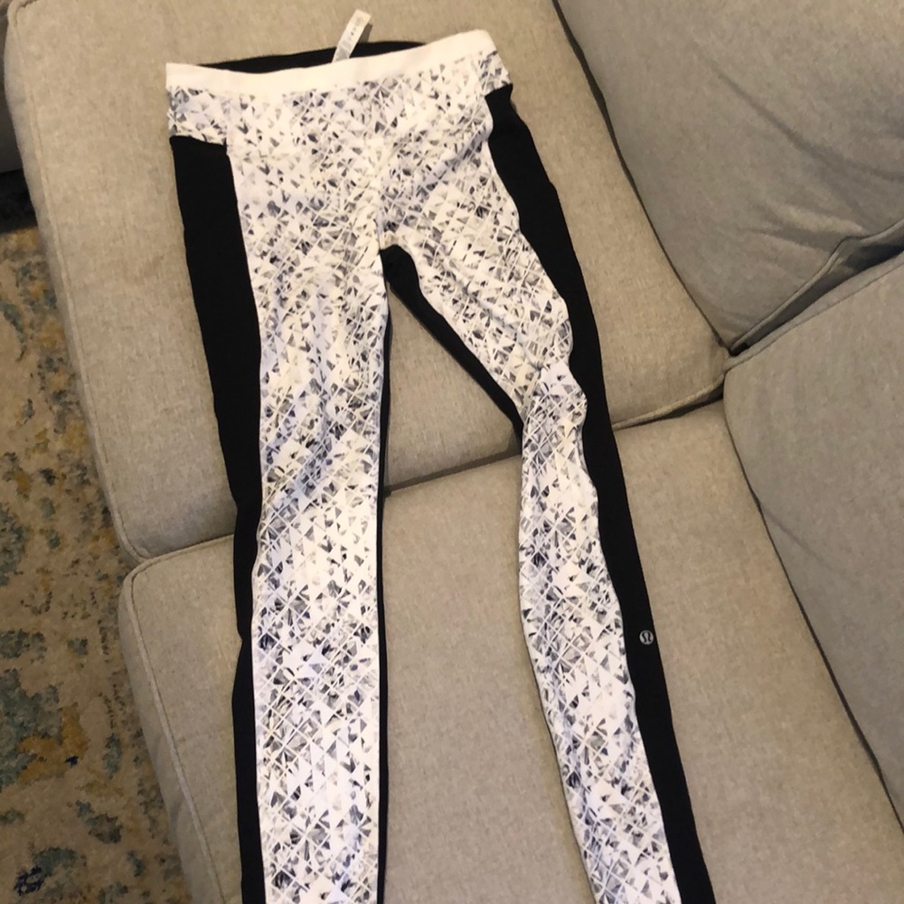 COPY - Brand new full length lululemon leggings!